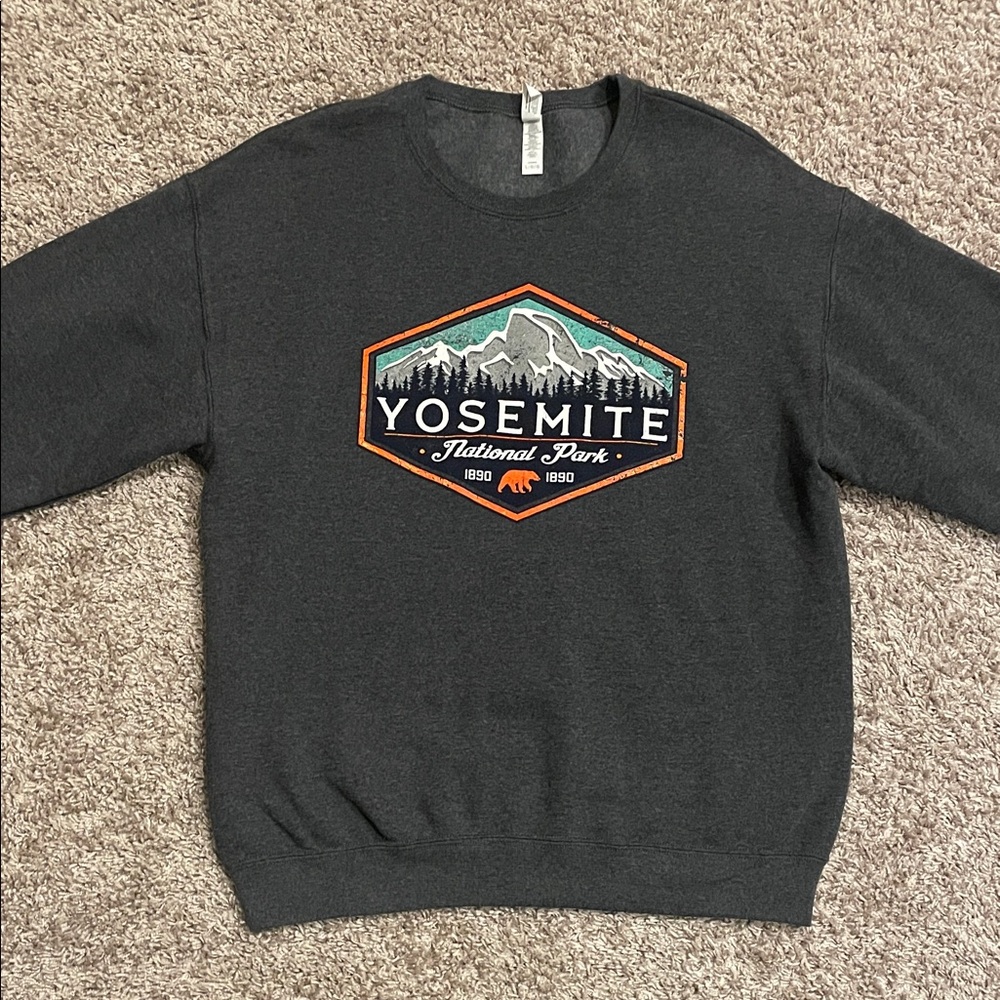 Jerzees Yosemite National Park Dark Gray Crewneck Sweater Size Large